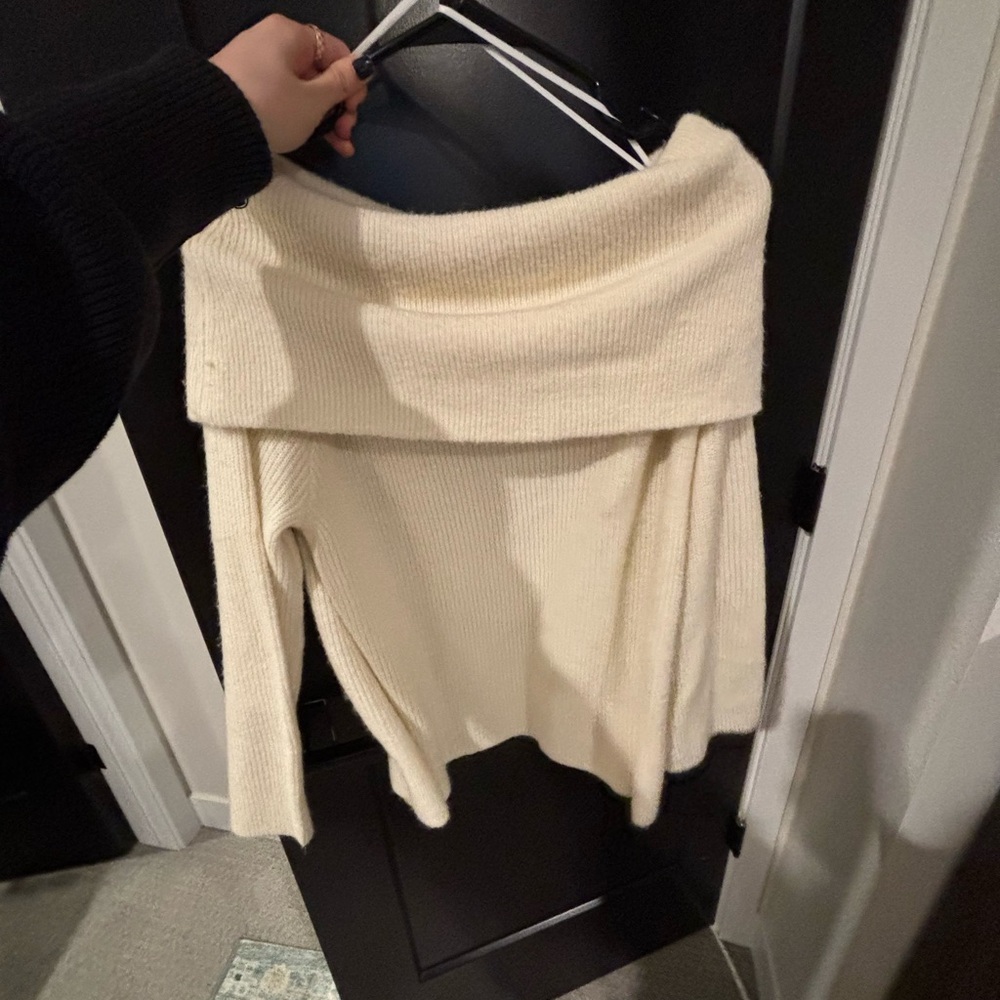 H&M off the shoulder sweater